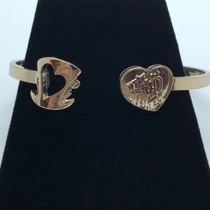 Disney Jewelry - Disney Mad Hatter Alice in Wonderland Bracelet Disney Jewelry - Disney Mad Hatter Alice in Wonderland Bracelet